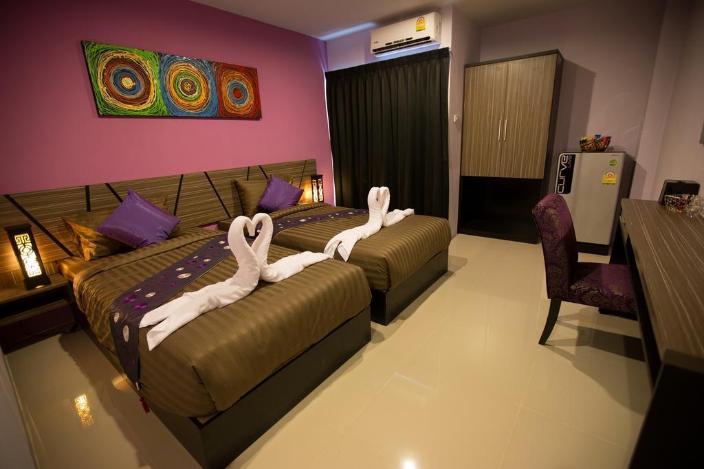 The Airy Residence Bangkok Bagian luar foto