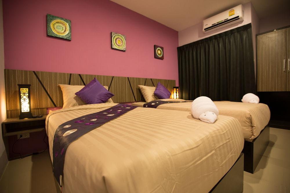 The Airy Residence Bangkok Bagian luar foto