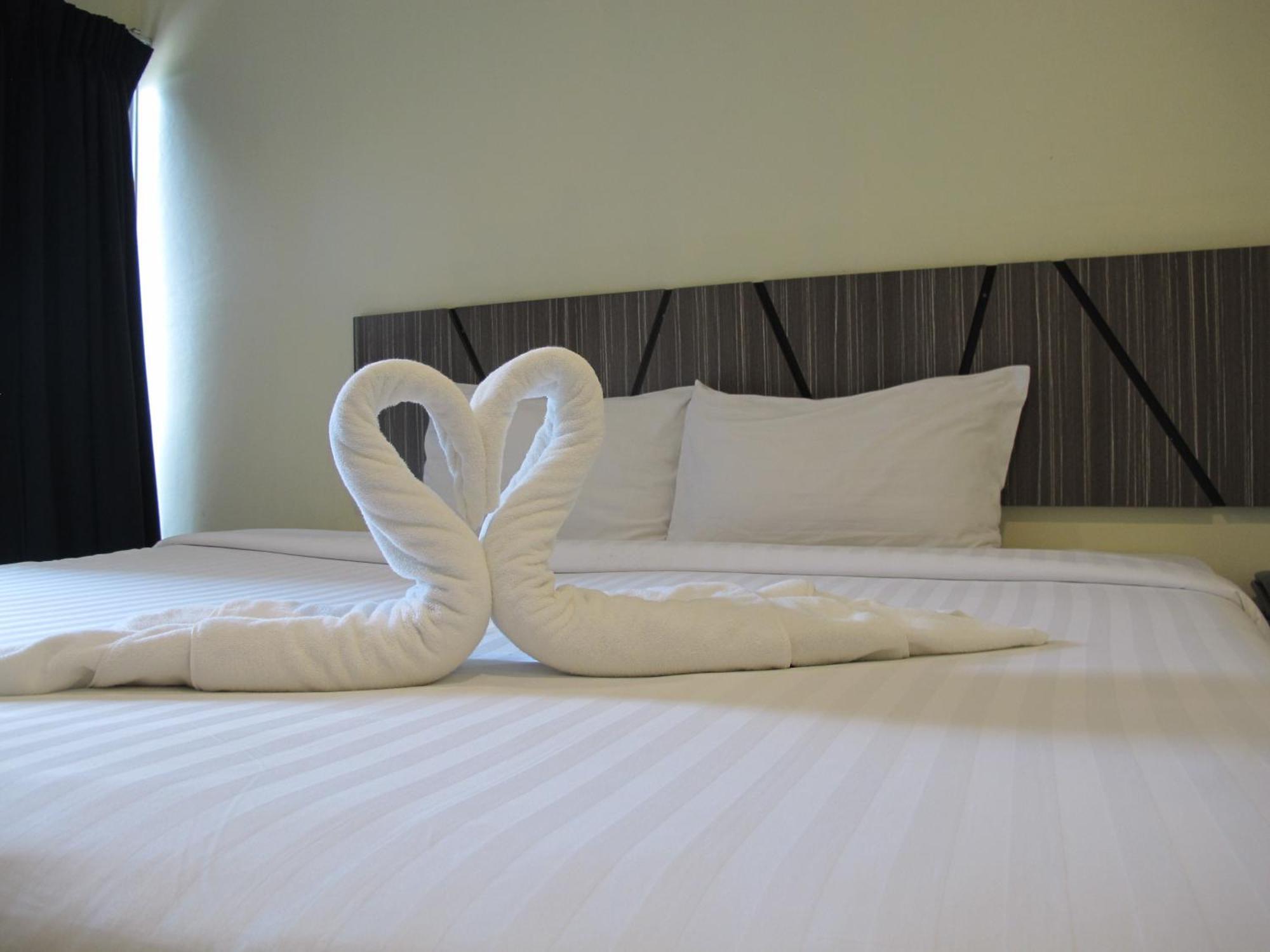 The Airy Residence Bangkok Bagian luar foto