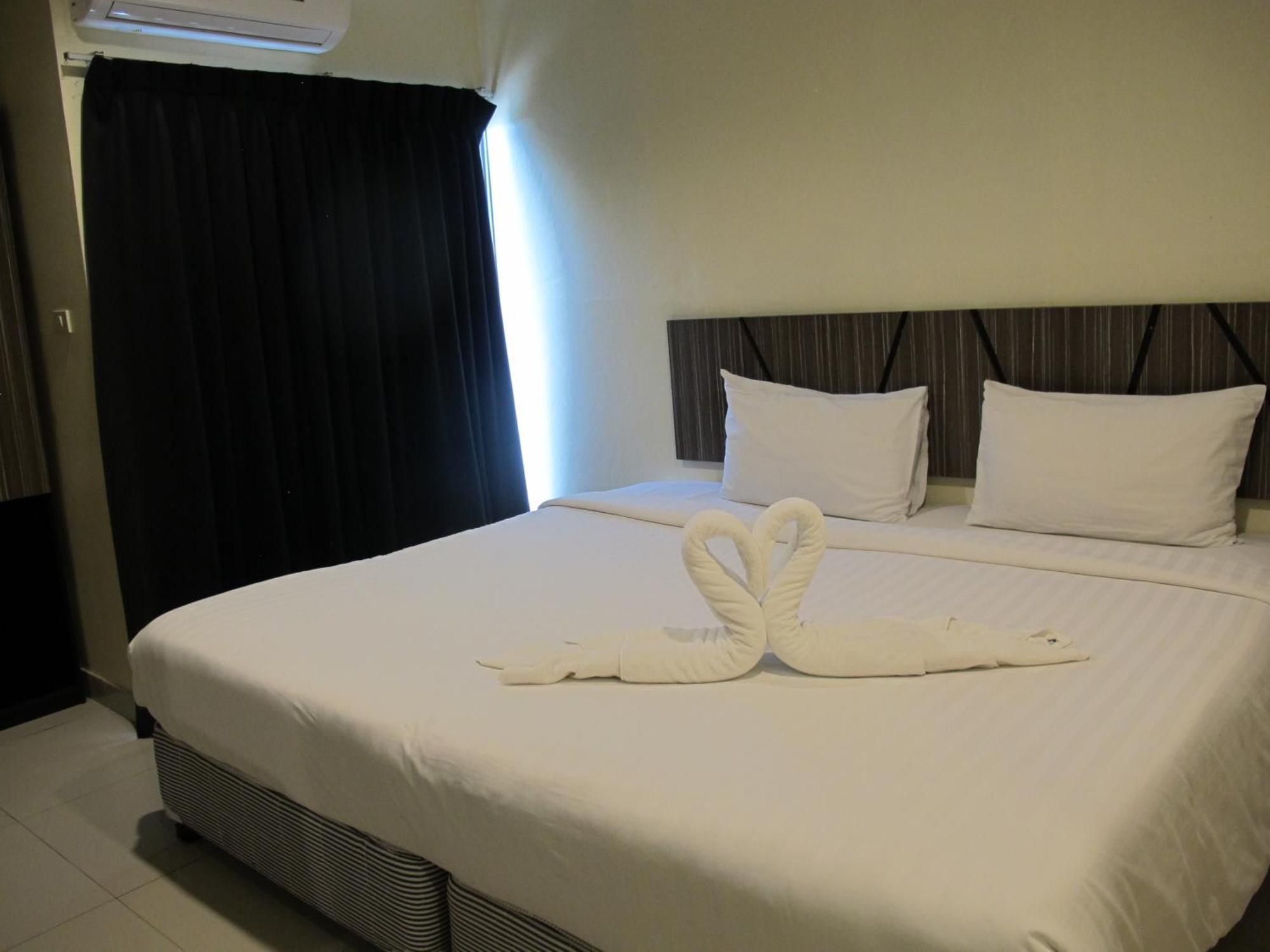The Airy Residence Bangkok Bagian luar foto