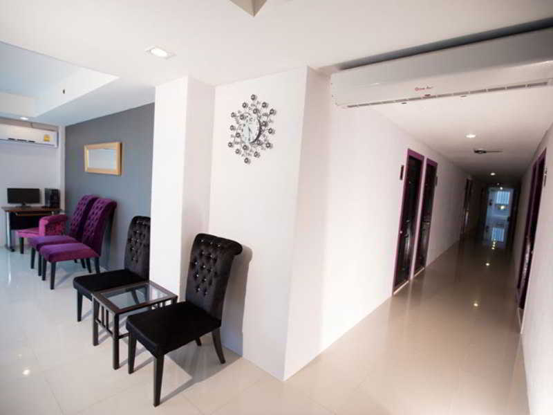 The Airy Residence Bangkok Bagian luar foto