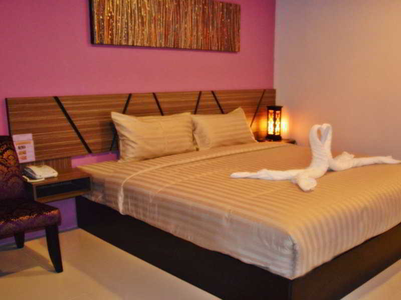 The Airy Residence Bangkok Bagian luar foto